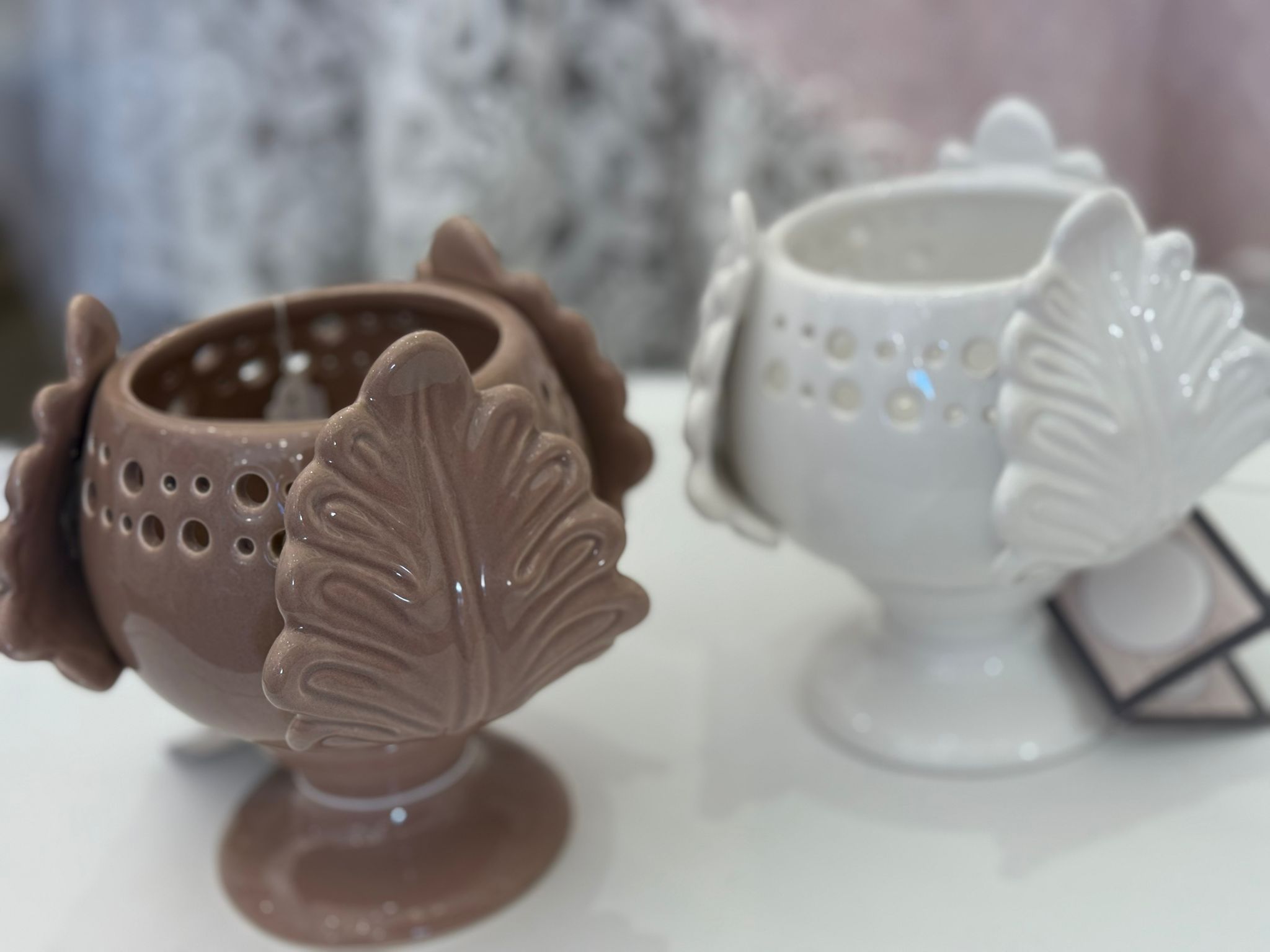 Pumo portacandela in ceramica -  2 varianti - H.14 cm